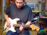 Check Here 写真をクリックするとビデオ再生します